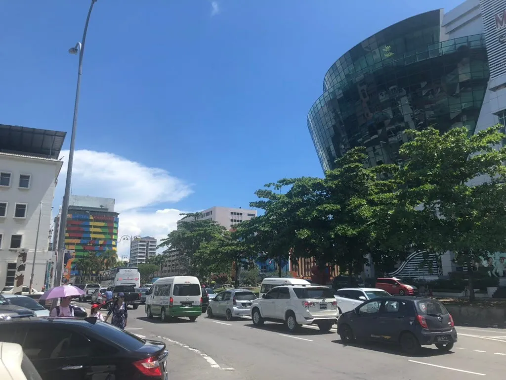 很喜欢东南亚万里无云的蓝空和不受拘束的放纵