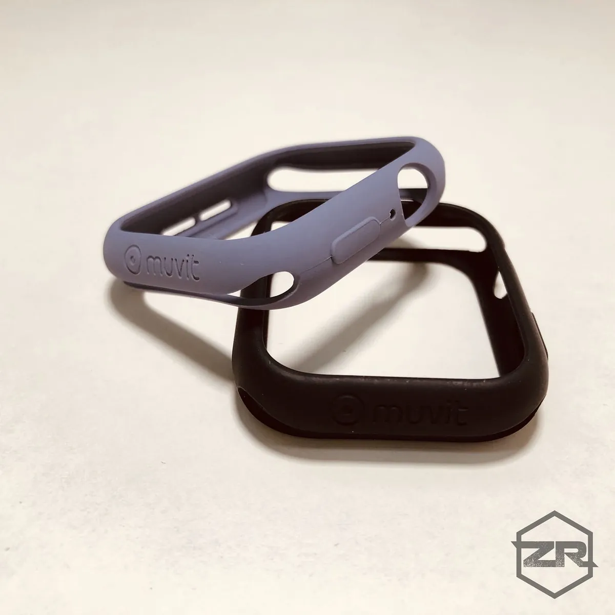 保护套本体,黑色/淡紫色