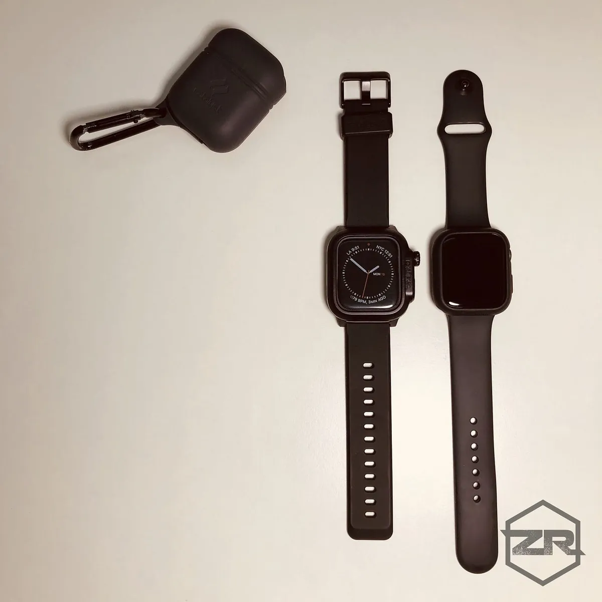 与原厂运动表带(L)比较(左:Catalyst/右:原厂)