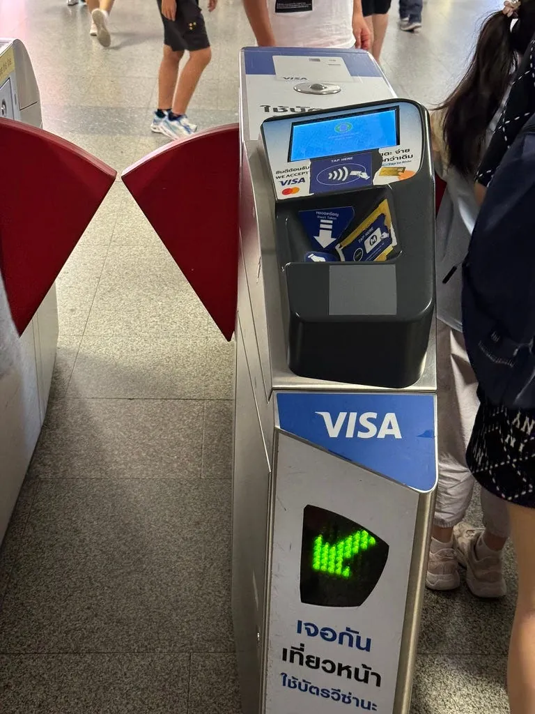 MRT 可以直接刷信用卡